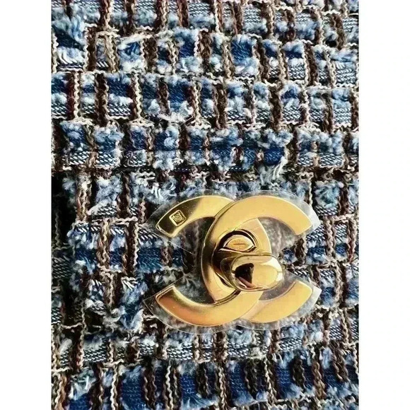 Chanel medium size blue tweed double flap bag - Picture 9 of 11